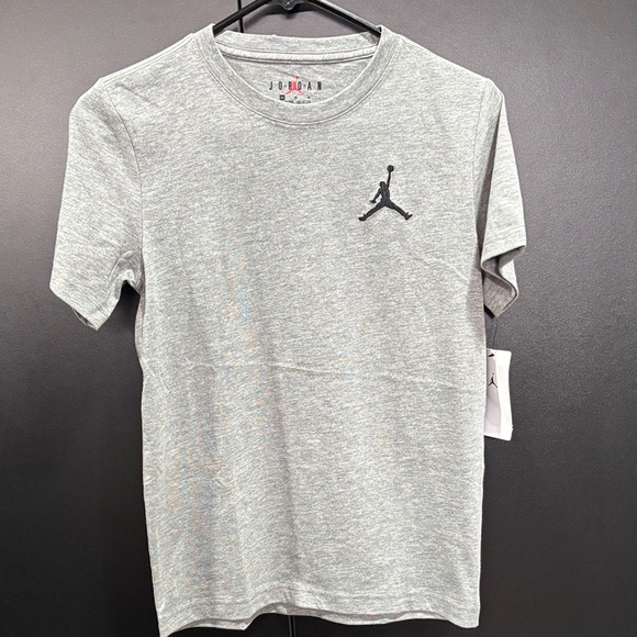 Jordan Jumpman Embroidered logo,Basketball, Carbon Heather,crew neck tee - Picture 1 of 4